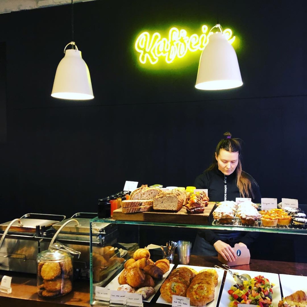 kaffeinelondon tweet media