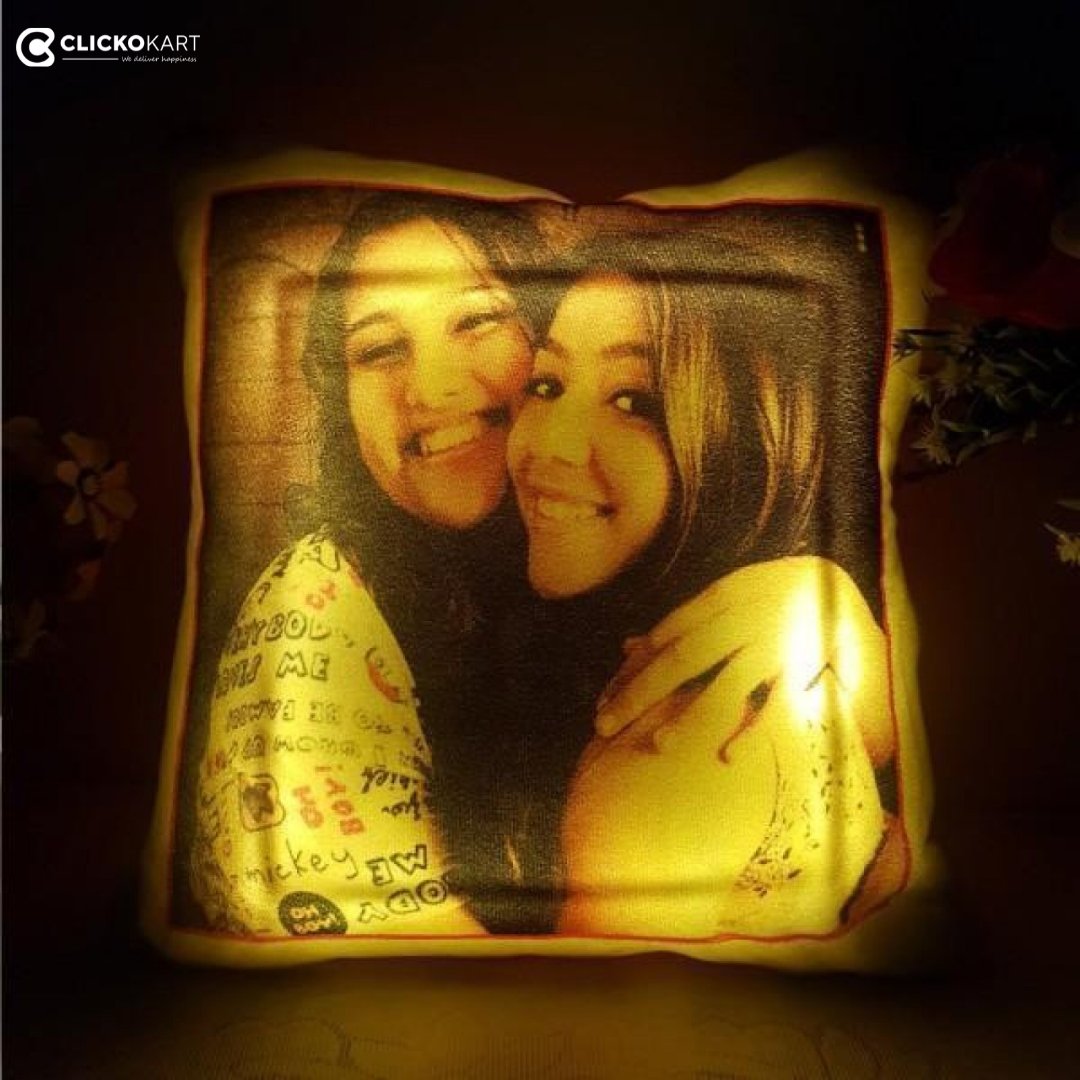 Illuminate memories with this personalized LED cushion, having a beautiful pic of your significant other.
.
Reasons to buy from us:
✔️COD available
✔️100% photo privacy
✔️7-day return
.
#clickokart #personalizedgifts #giftsforall #ledcushions #giftforsister