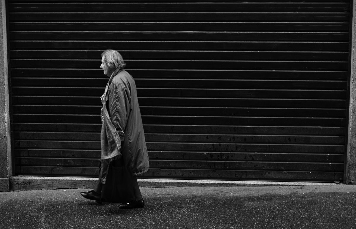 #metz #france #olderwomen #luxembourgphotographer #reponsephoto #streetphotography #street  #streetstyle #streetphotographer #streetislife #blackandwhite #luxembourgstreetphotography #bnw_greatshots #blackandwhitephotography #alternative_bnw #fujixpro2