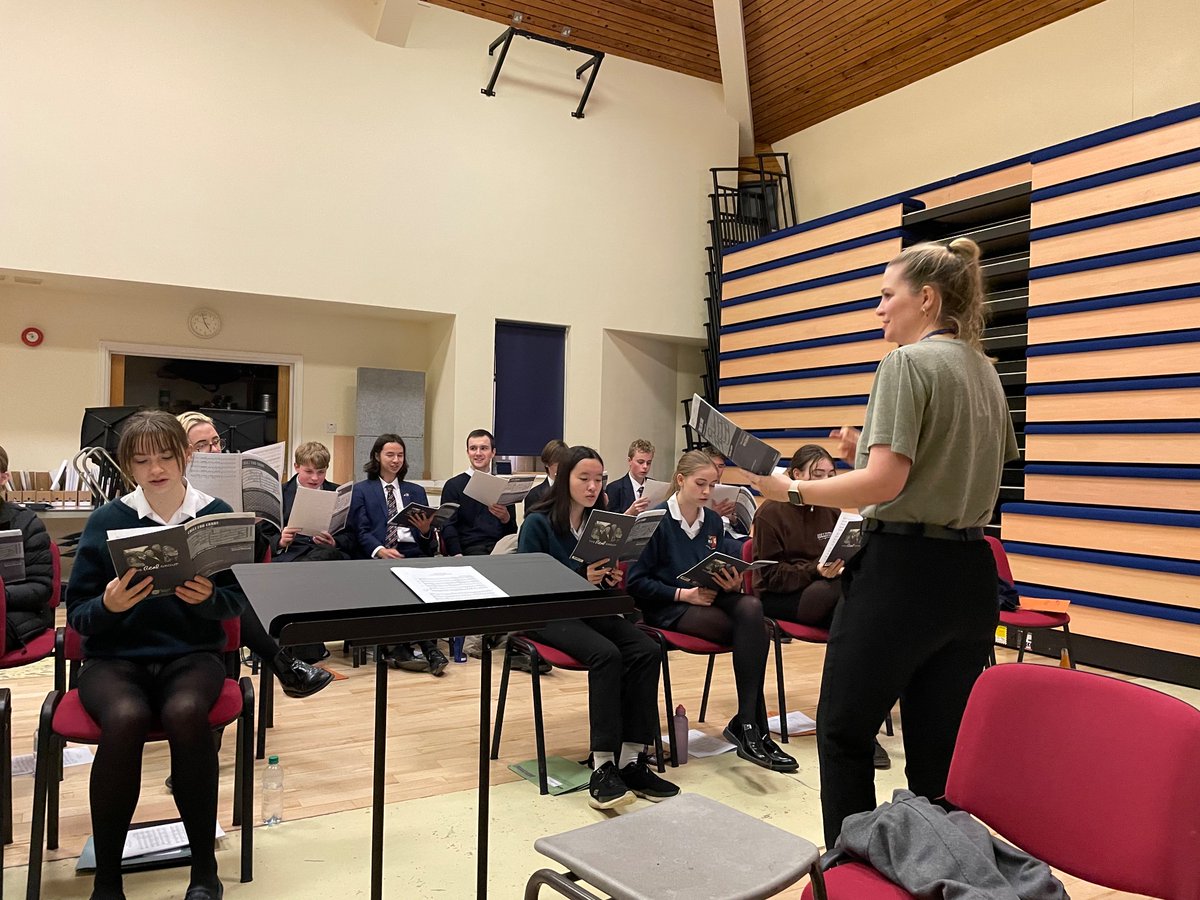 Open Rehearsal - new music new challenges this term. #Holst #MarkHayes #Therealgroup #jsbach Still time to join us! @timeslocalnews @KentMusic @BBCRadioKent