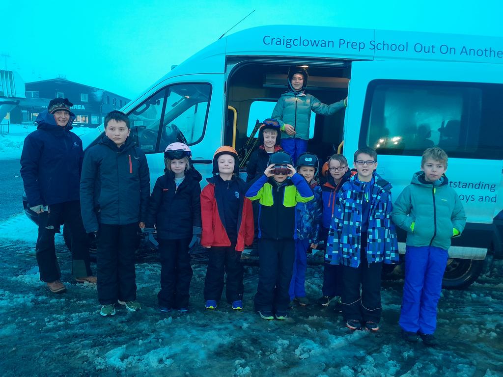 CCS_SportDept's tweet photo. First #CraigclowanSkiing day at Glenshee and the first minibus in the car park ..No changes there everyone @Craigclowan  #CraigclowanAdventure https://t.co/qdCi1nxTet