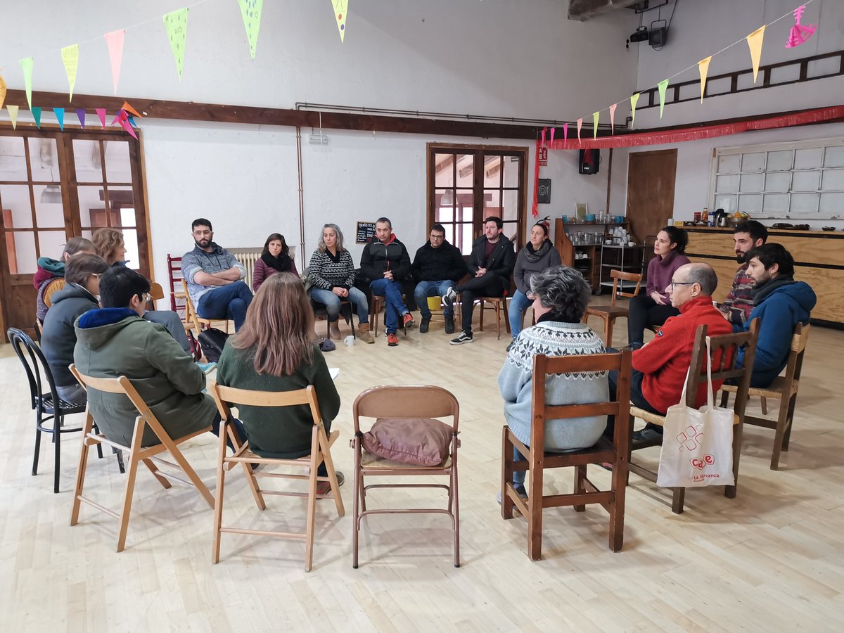 pol_lenedicions's tweet image. XARXA A l'assemblea de @CoopCatCentral als Caus de Mura com a Pol·len i @cardantcultura @XESSOsona #FutursImpossibles #Escenaris