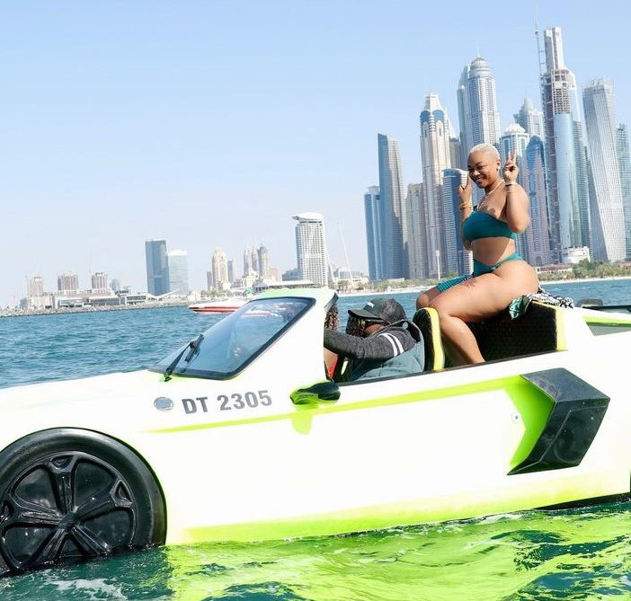 Kajala pesa za kula bata hivi anatoa wapi? Na hana kazi mjini