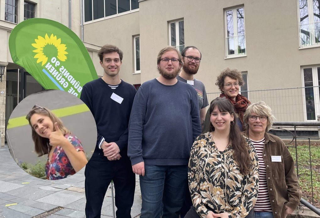 Wir haben einen neuen Vorstand! Unsere Vorsitzenden sind Kerstin Mühlmann (rechts im Bild) und <a href="/NiklasPeine/">Niklas Peine</a> (Mitte vorn).