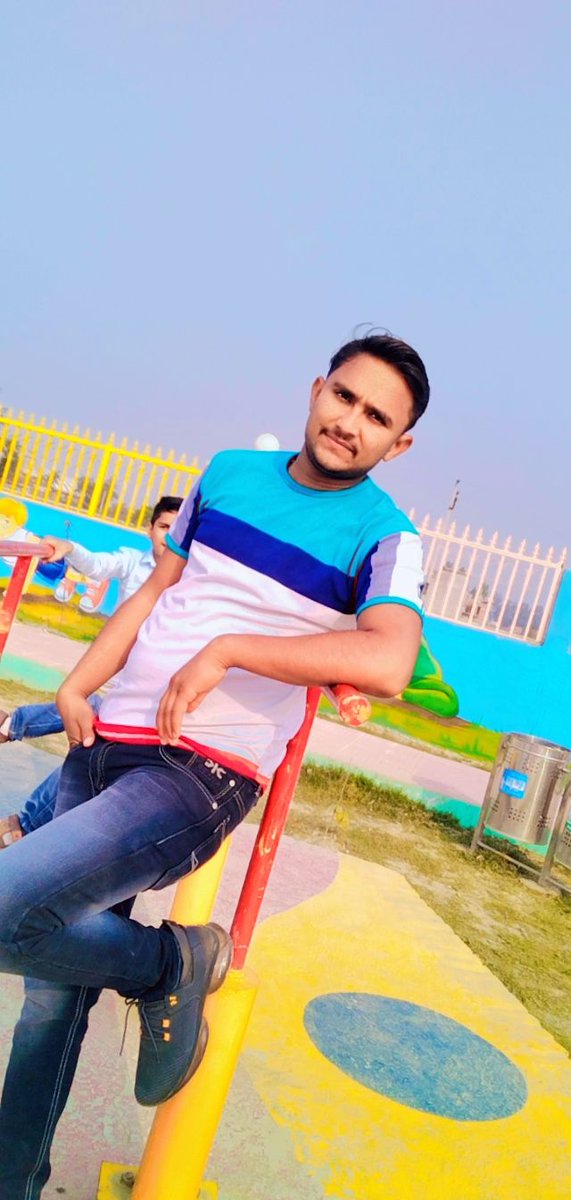 #_हकूमत_दूसरों_के_दम_पर_तो_कोई_भी_कर_ले,
      #_जो_अपने_दम_पर_छा_जाए_वो_हम_हैं।