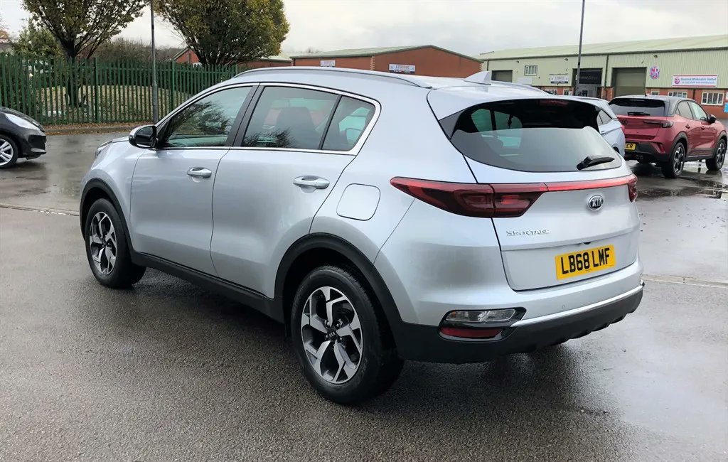 Thompsonandsmit's tweet photo. Fabulous family car at Thompson and Smith!  Kia Sportage 1.6 CRDi (134PS) 2 ISG has heated Seats, Sat Nav, Bluetooth, DAB radio and loads more!  Read more go to: https://t.co/TtYYtVAWxt 
#kia #sportage #familycar #louth #lincolnshire https://t.co/HpEDv9IeYW
