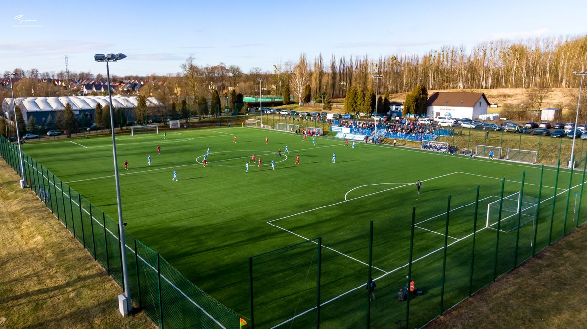 skawinDRON_E's tweet photo. @RuchChorzow1920 @PoloniaBytom @WielkiRuch
#cicha6 #dji #chorzow #photodrone #PierwszaLigaStylŻycia #niebiescy #ruchchorzow #media #niebiescytv #gornyslask
Dzień sparingowy. Polonia Bytom - Ruch Chorzów https://t.co/dSHd8byPCJ