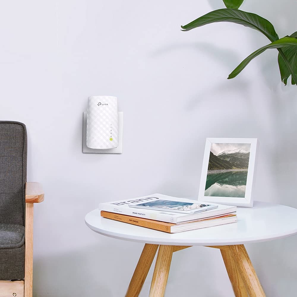 MindYourDeal's tweet photo. Rs 1,799 at 67% off on TP-Link AC750 Wifi Range Extender
Amazon Deal- https://t.co/ZXVdmgD5Ny
#amazondeal #deal #sale #disocunt #wifi #wifirouter #wifirangeextender #wifiamplifier #tech #android #windows #gaming #house #mac #iphone #smartphone #smarthome https://t.co/dyIHkmzBL6