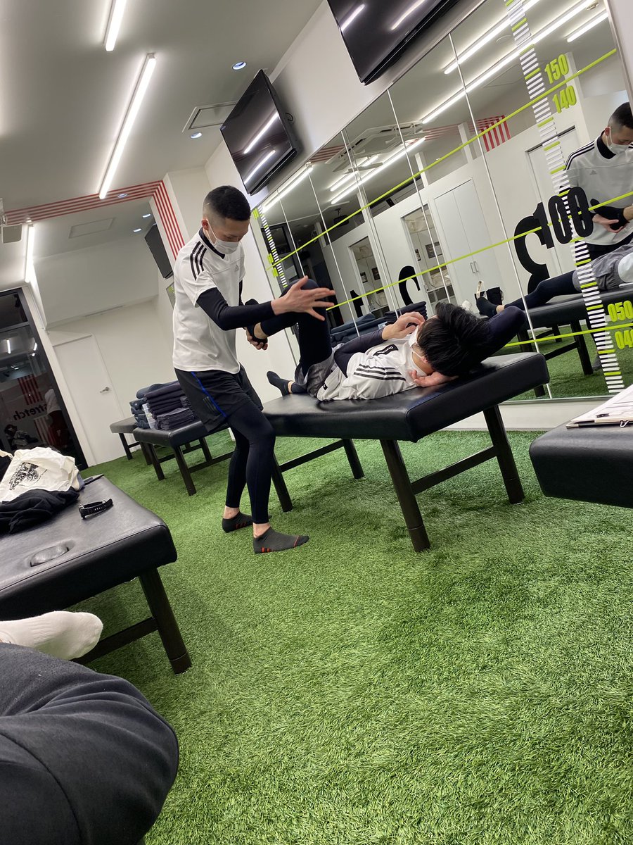 dsBTyoshiaki's tweet photo. 16日のスペシャリスト試験に追い込み🏃🏼🏃🏼
絶対受かるぞ❗️＠naosunflower14 
9人目のスペシャリストに向けてより貪欲に行こう。
期待してるよ〜〜🎌🎌 https://t.co/Lk0hC1HNgu