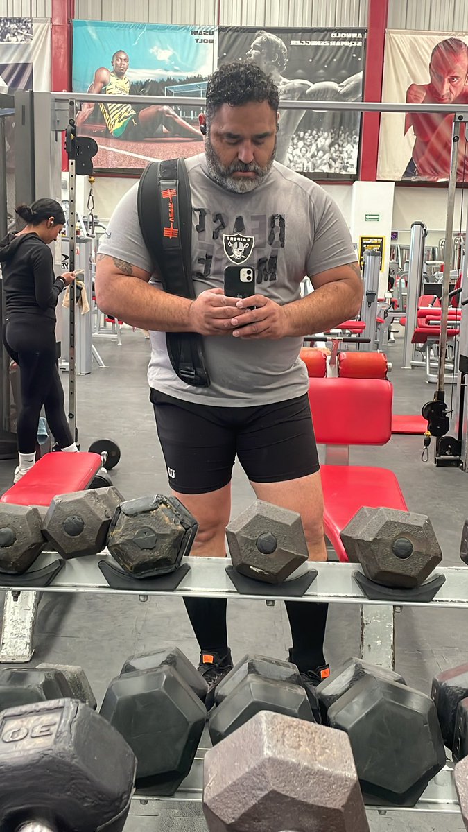 Predator_48's tweet photo. #Gym #Powerlifting
#RoadTo47 #RaiderNation https://t.co/VfHsrodKNo