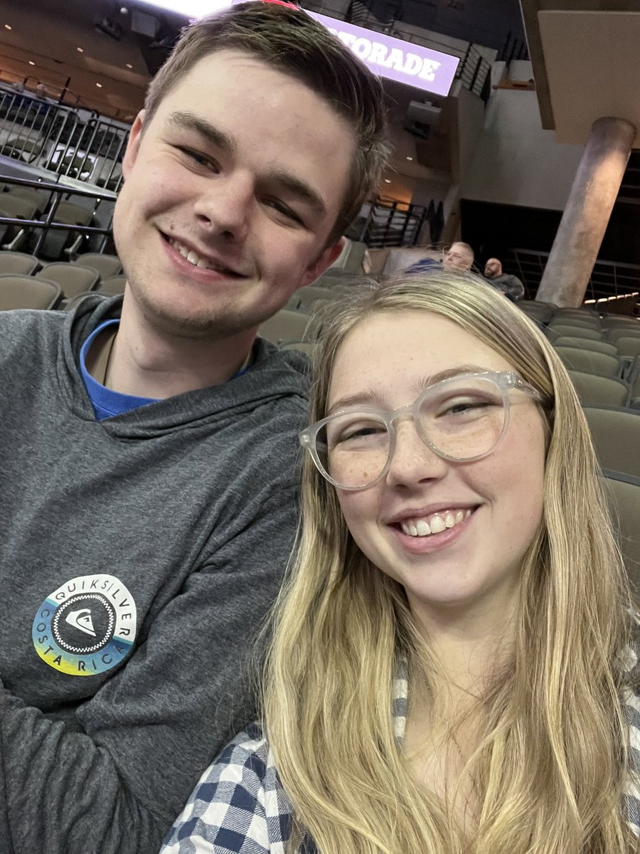 madies394's tweet photo. #GoJays https://t.co/oWJLd2HkkZ
