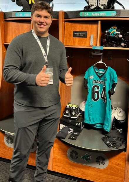 Niceville_FB's tweet photo. 2023 OT @JosephH_64, OFFICIAL VISIT at @CoastalFootball 

@247Sports @GHamilton_On3 @Rivals 
@SethSnwfdn @WEARDanShugart https://t.co/eXVy47lFYM