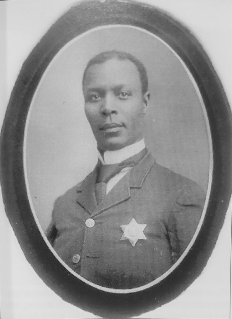 Lafayette A. Tillman was born in Evansville, Indiana in 1869. He attended Oberlin College, then relocated to Kansas City, Missouri becoming a barber. After a stint fighting in the Spanish-American War, he returned home and became one of the city's first Black 🇺🇸 police officers.