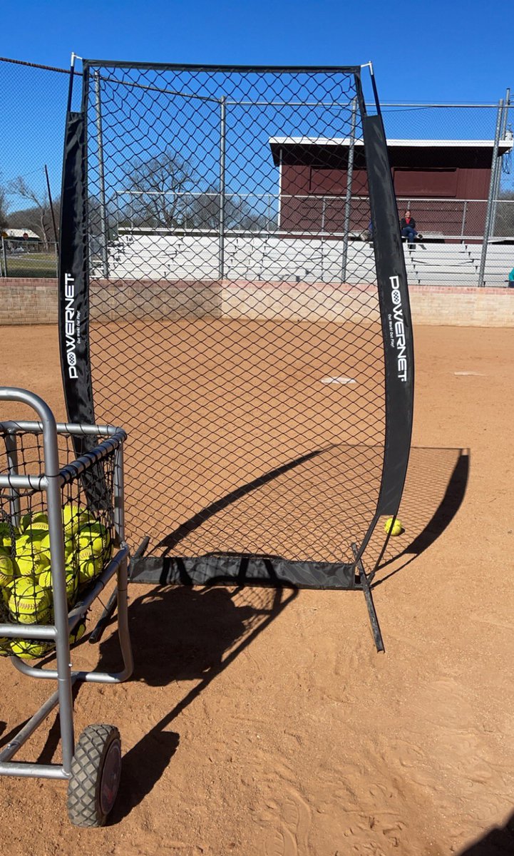 BHSLadyBearSB's tweet photo. It’s a beautiful morning for tryouts! Our girls showed up ready to work💪🏼 #Effort #BeViolent #PHITT https://t.co/3DwhmfZjjQ