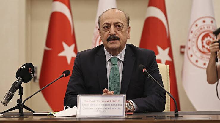 Bakan Bilgin’den staj açıklaması: “Staj mağdurları, mağdur değildir”

Bilgin: “Yani onlar o kavramı kullanamazlar. Çünkü onları mağdur eden bir şey yok. Ortada iş akdi yok. ‘Staj da sayılsın’ diyorlar, böyle bir şey yapamayız”