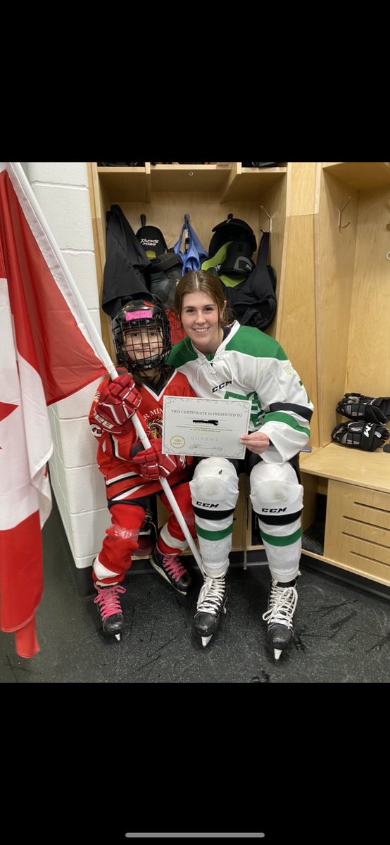 RDPQueensHockey's tweet photo. We would like to thank these two young ladies for coming out last night to be apart of our Queens Ambassador Program! Madi and Kiera were very fortunate to be chosen as their players of the night! We hope you two enjoyed yourselves! #FutureQueens https://t.co/gq6PENyZtK