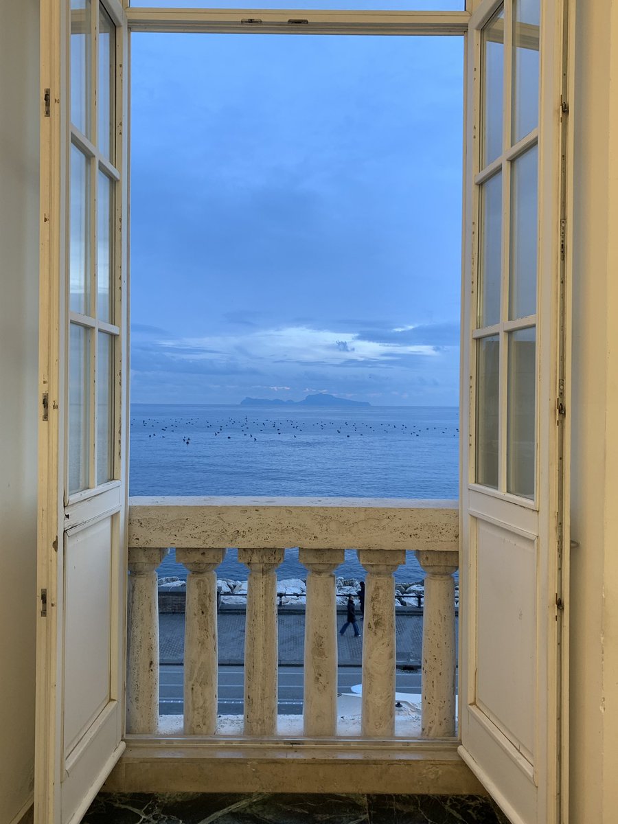 mathewgillings's tweet photo. The sun has set on our final night in Naples for the @A4_BC conference! Great few days discussing all things business communication and catching up with friends and colleagues (including @lovermob for the first time since #CL2019…)! 😄 https://t.co/Y3LHvT2BI8