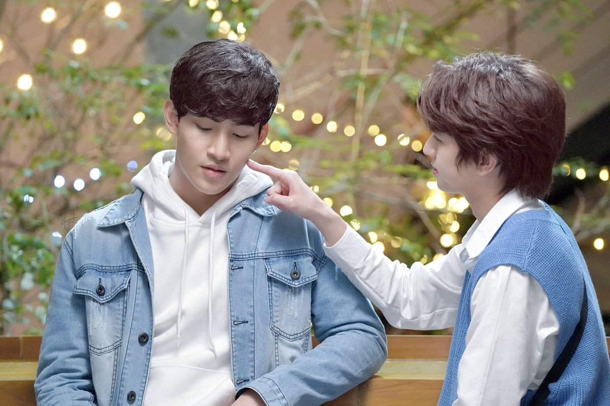 blverseee's tweet image. We cordially invite those of us who love OhmFluke to thank each of the kind producers who gave us content with them. 

#MyBluesaysthankyou
#OhmFluke 
#CloseFriend2 @Viu_TH @SHORYUKENprod