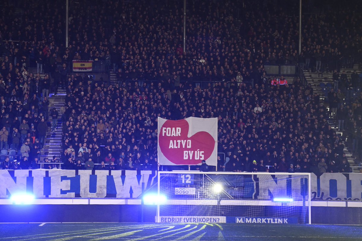 scHeerenveen's tweet photo. 👏 ‘𝐅𝐎𝐀𝐑 𝐀𝐋𝐓𝐘𝐃 𝐁𝐘 𝐔́𝐒’ ❤️

#HEEAZ | 0-0 https://t.co/9Hbd1rMECL