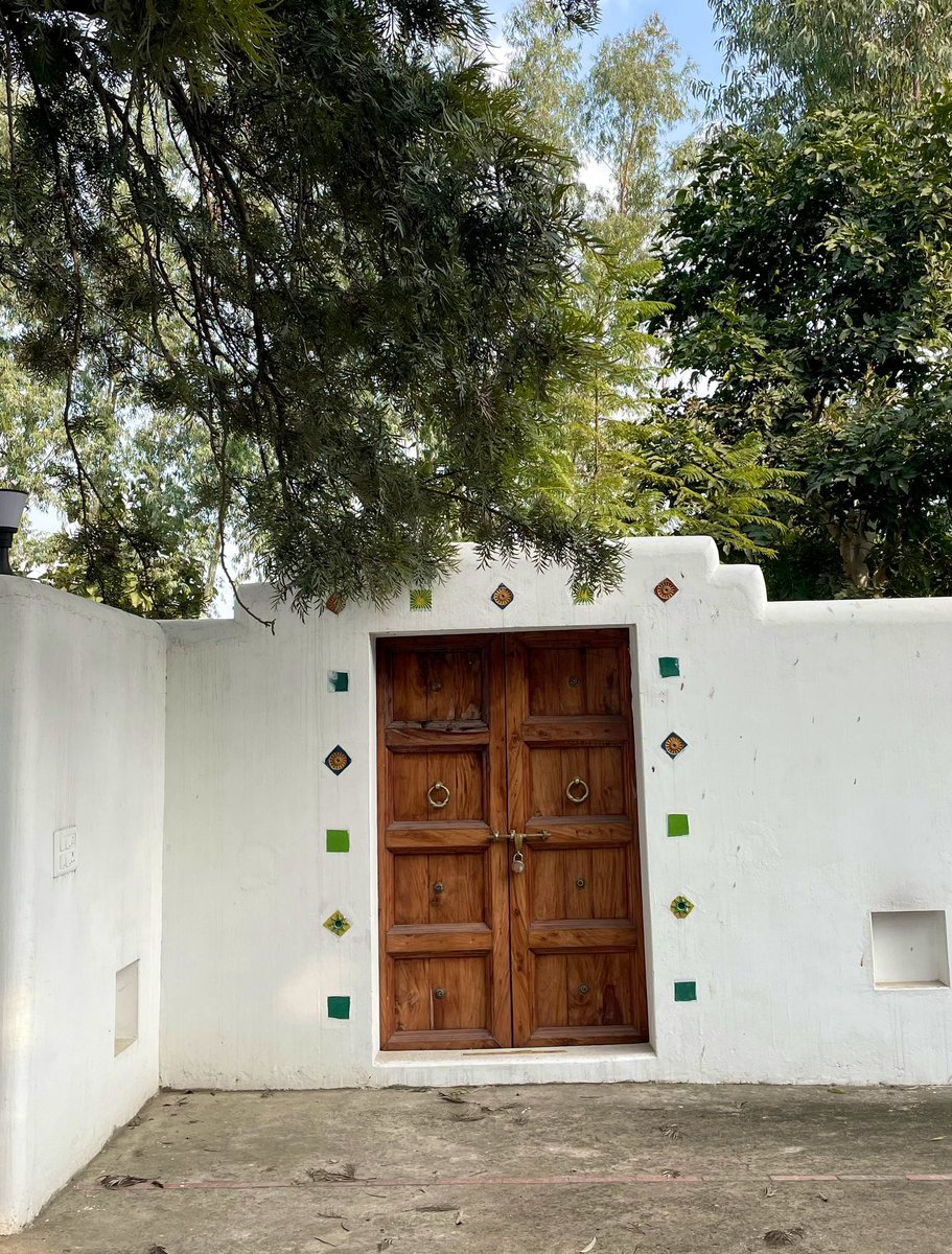 PunjabiTouch's tweet photo. band darwaze https://t.co/sqziXK8xyi