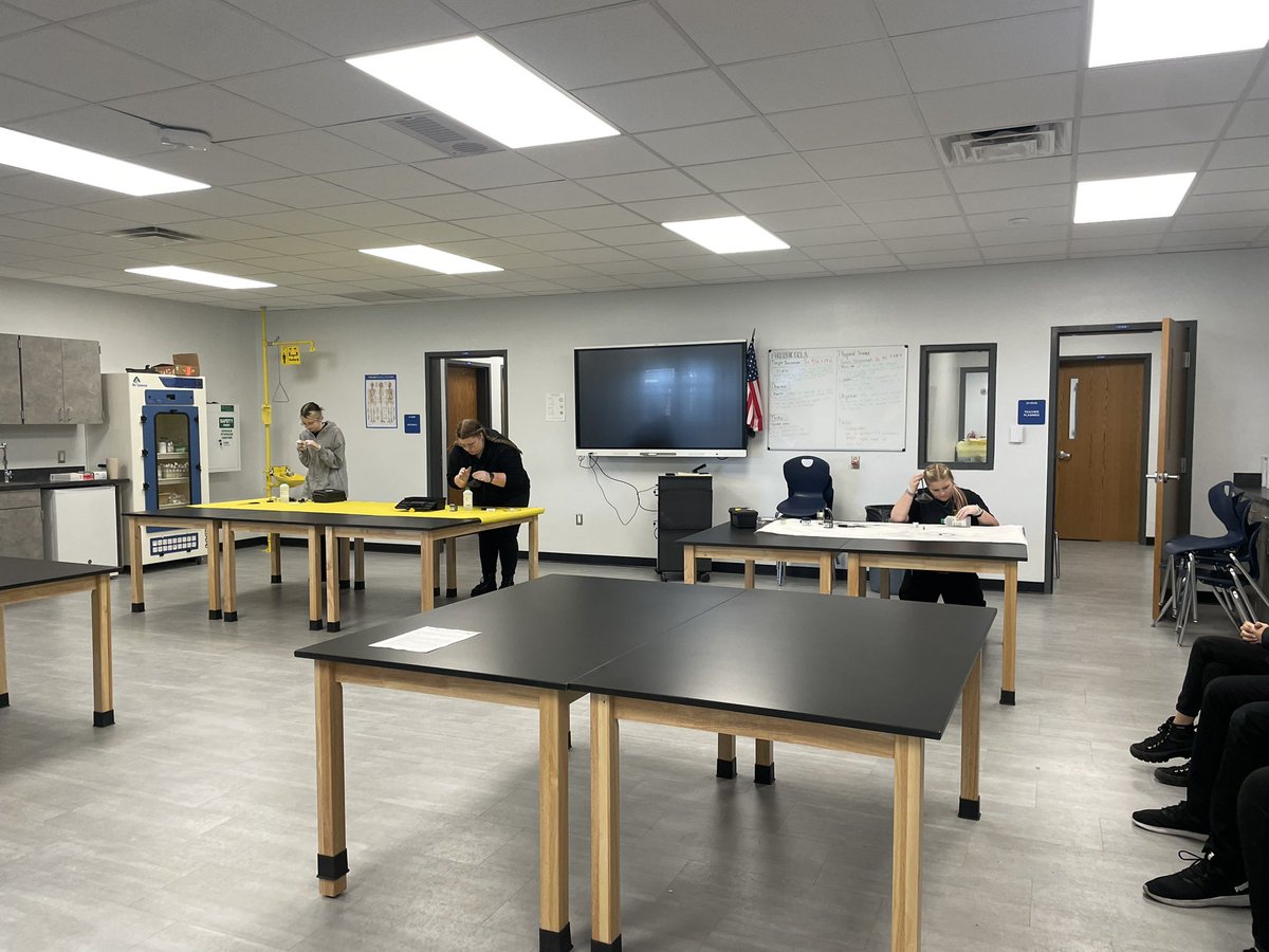 herzek_CCMHS's tweet photo. The Florida Public service association Regional Criminal Justice competition is underway! Let’s go Coyotes! @TheCoyoteWay 💚💛 https://t.co/Fwe3gYRV3q