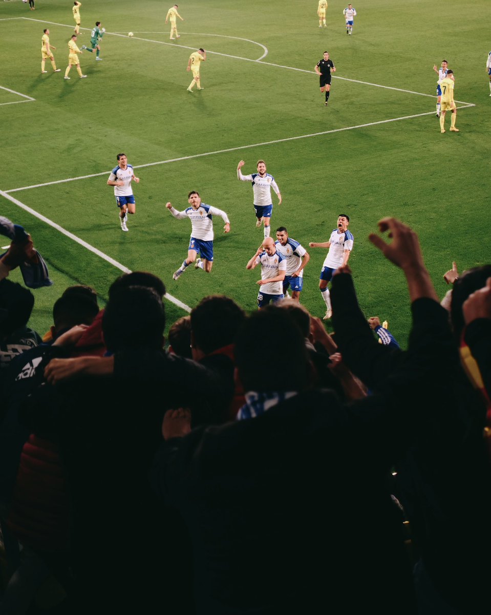 Todo arde si le aplicas la chispa adecuada. 🔥🦁💙 #RealZaragoza