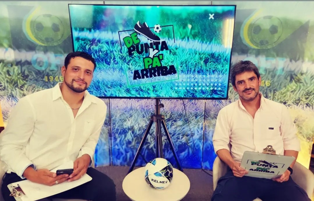 EnriEscoto's tweet photo. Con la vuelta de la Copa Nacional de Selecciónes le damos la bienvenida al 2023⚽ para todo el interior de nuestro país. Te invitamos los jueves en @PuntaPaArribaok 📺y los sábados en @SoloOfi 📻 a seguir las alternativas de este torneo y los que vendrán en @OFIUruguay. https://t.co/DNqsT63Rqg