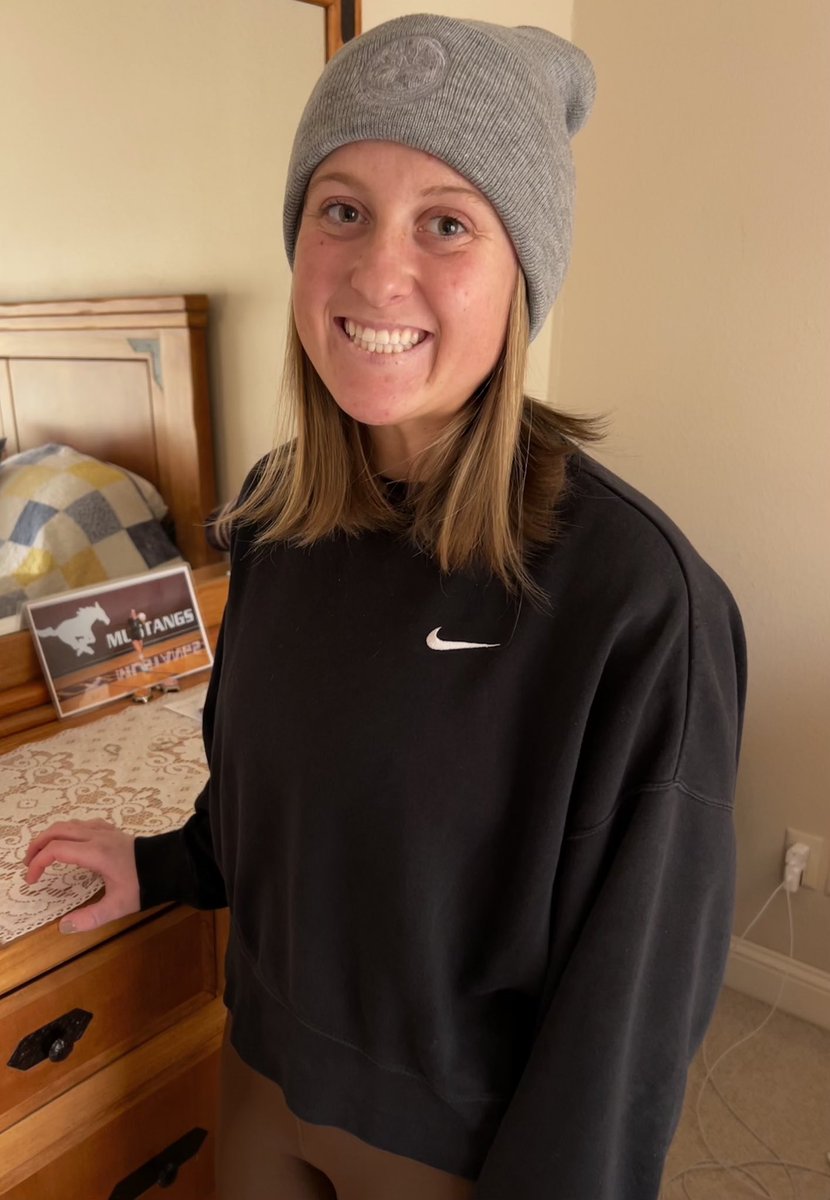CoachPedersenMV's tweet photo. The Lymphoma is back, Summer’s treatments have ramped up significantly &amp; everything will take place at the Mayo Clinic.

If you want to #ShowSUMLove please check out her CauseTeam page, read her story, order some apparel, bring some food &amp; pray for her &amp; her family. 🙏🏻 Please RT. https://t.co/mNHy2rs1Js