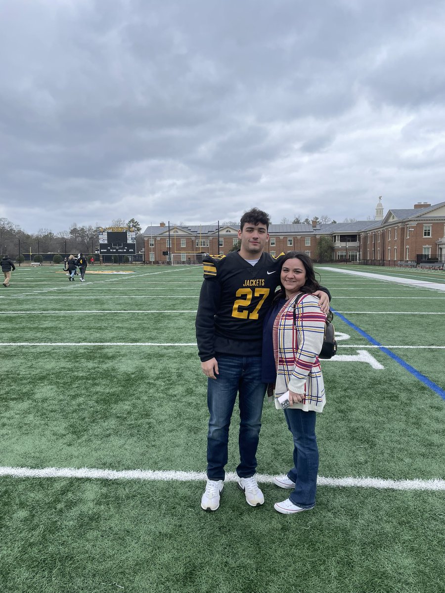 aiden27terrell's tweet photo. Had a great visit at Randolph-Macon! Thank you @waltelmo80. ⚫️@RMCfootball 🟡 https://t.co/zB2QdXmSQ0
