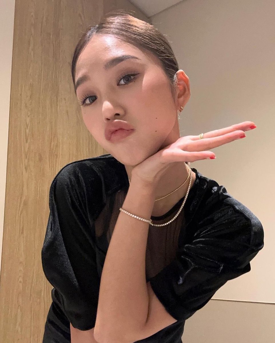 mimi pics tweet media