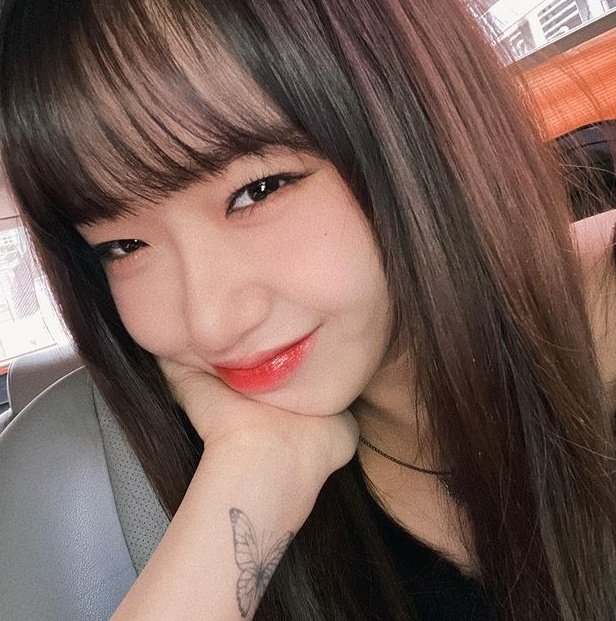 pronta para levar a vida de emo