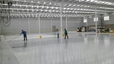 QuimiNet's tweet photo. .@URingenieria te presenta las Aplicaciones de la resina epóxica ¿Qué es el Cuarzo Decorativo? ¿Cómo se implementa el epóxico en pisos de altos espesores? https://t.co/5DDCRujwfY https://t.co/JEHjQYMMmF