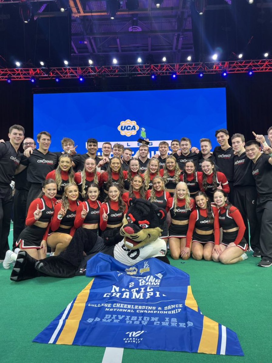 UCBarstool's tweet image. The Bearcats team has won the NATIONAL CHAMPIONSHIP for the second year in a row 🏆🏆