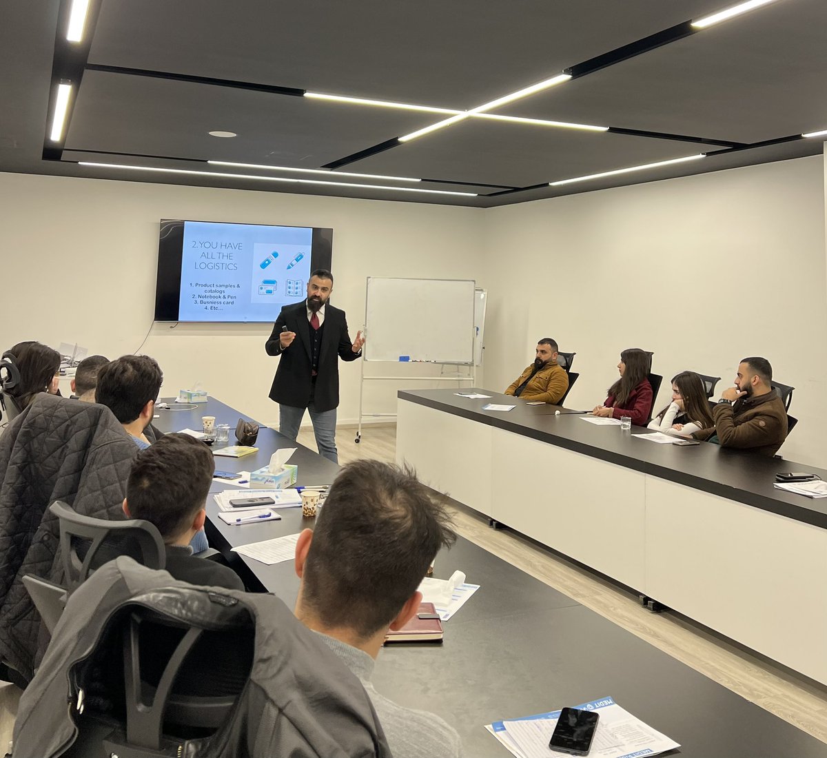 DrJegrDarbandi's tweet photo. Selling Skills intense course for VANEST’s Iraq sales team during the Annual Sales Meeting 💫
#VANEST #TeamBuilding https://t.co/iC53z7OmvA