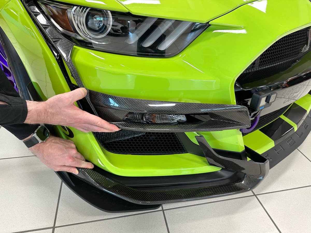 MiddMotorsports's tweet photo. New Anderson Composites pieces for #GT500 Available at Middleton Motorsports https://t.co/jv2AAjoLc0