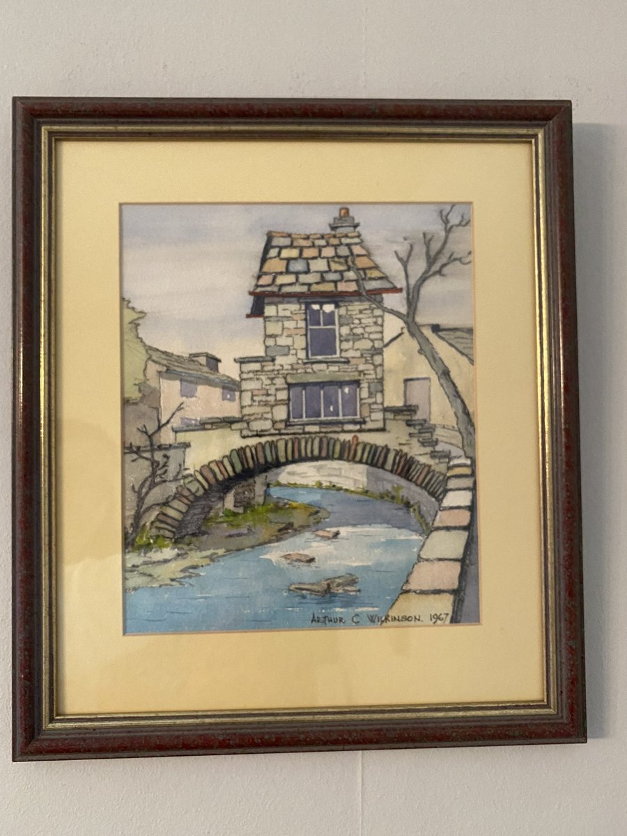 daisytitcomb's tweet photo. My great grandfather lived nearby and did a painting of the bridge house. The painting has hung up in my grandparents living room for my entire life 🫶🏻 hoping I can visit Ambleside one day! https://t.co/msk0Req0Wk