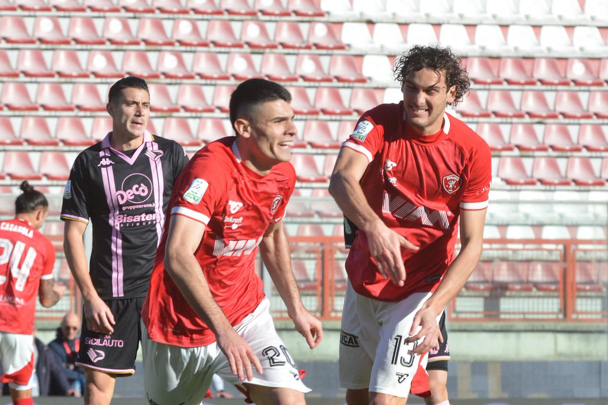ACPerugiaCalcio's tweet photo. βοΈ| HALF TIME
In questa prima frazione Γ¨ stato un grande #Grifo!
Guai ad abbassare la guardia...
FORZA RAGAZZI! πͺβͺοΈπ΄
#PERPAL 3-1
#forzagrifo @Lega_B #SerieBKT #PerugiaPalermo #noisiamoperugia
πΈ @LaPresse_news (copyright) https://t.co/8EqEZWkb73