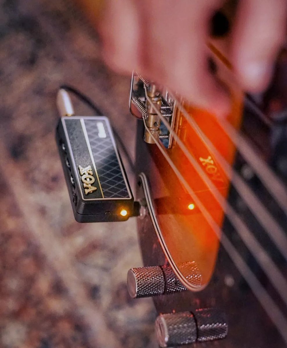 VOXamps's tweet photo. The bassists have entered the chat 🚪 What do you love most about our amPlugs?
@selenelion of IG got the bass model! "Big game changer having decent sound through headphones as opposed to switching on a rig or practice amp." #voxamplug

Credit/Permission: @selenelion of IG https://t.co/lAstj85VLk