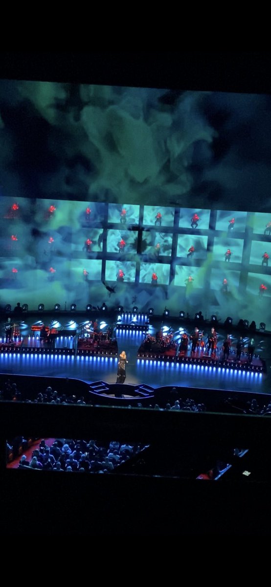 LisaGilcrease's tweet image. Im voting for #Adele for #FaveResidency at the #iHeartAwards g