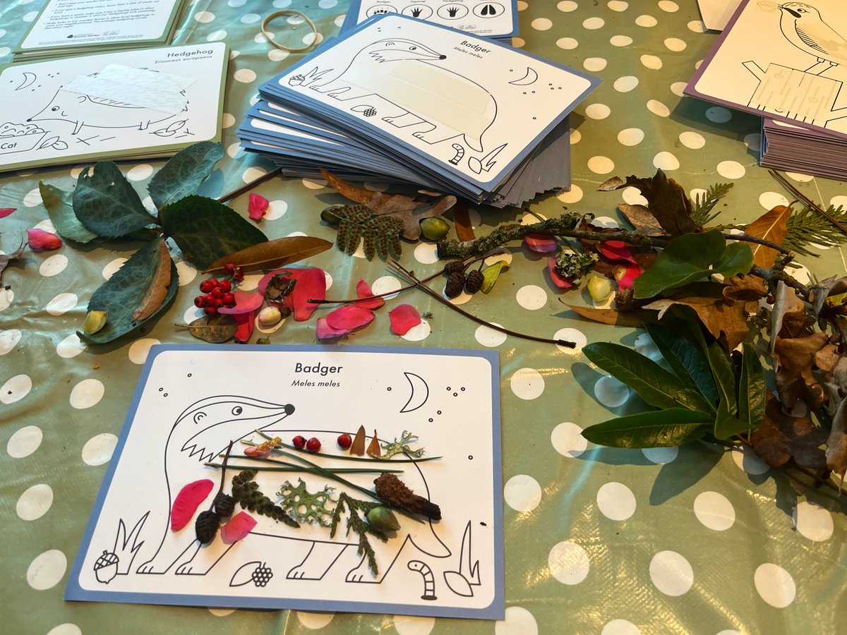 FSampers's tweet image. Absolutely love these activity sheets by @CUBotanicGarden creating artwork from nature is an absolute joy at any age 🌿 🎨@bgenNetwork