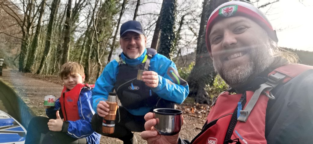 welshphotoguy's tweet photo. Great morning out on the Paddleboard along the #Unesco World Heritage Llangollen Canal. First outing for my #Prolimit #SUP specific drysuit. Nice and toasty warm with plenty of room for manoeuvring 👍 https://t.co/xsU0yC2JAb