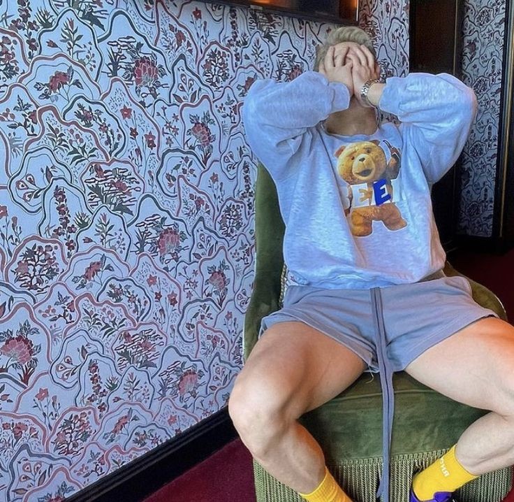 markrexd's tweet image. um homem com estilo.