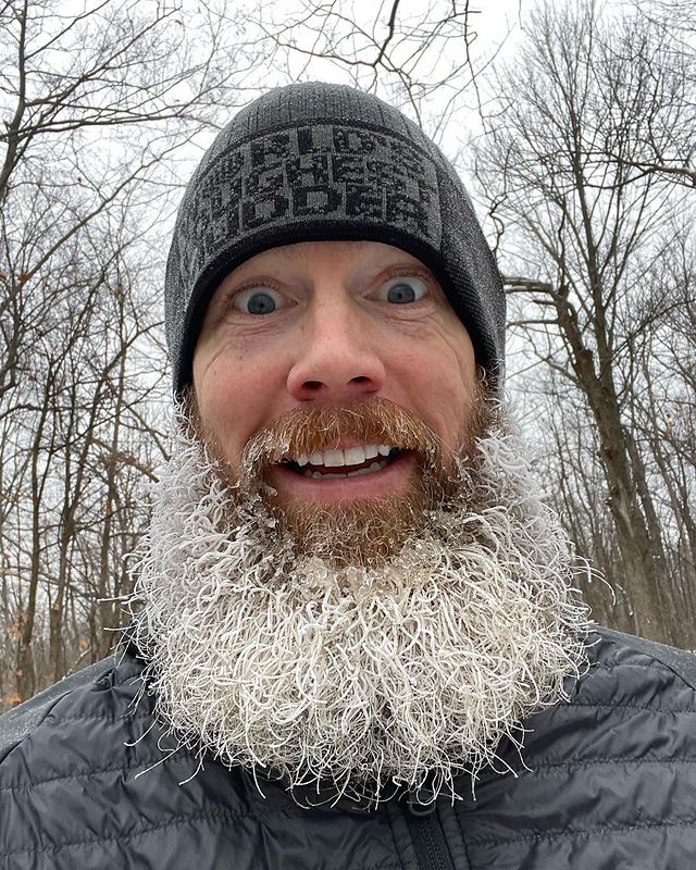 BlessedMenVegan's tweet photo. Blessed Mens first #BeardCrush of 2023 @the_bearded_runnerdude and his mesmerizing frozen beard!
.
.
#BeardLife #BeardLove #WhatThatBeardDo #BeardsOfIG #BeardedMan #BeardStagram #LoveForBeard #InstaBeard #BeardKings #BeardOfTheDay https://t.co/hzxaLI3dpo
