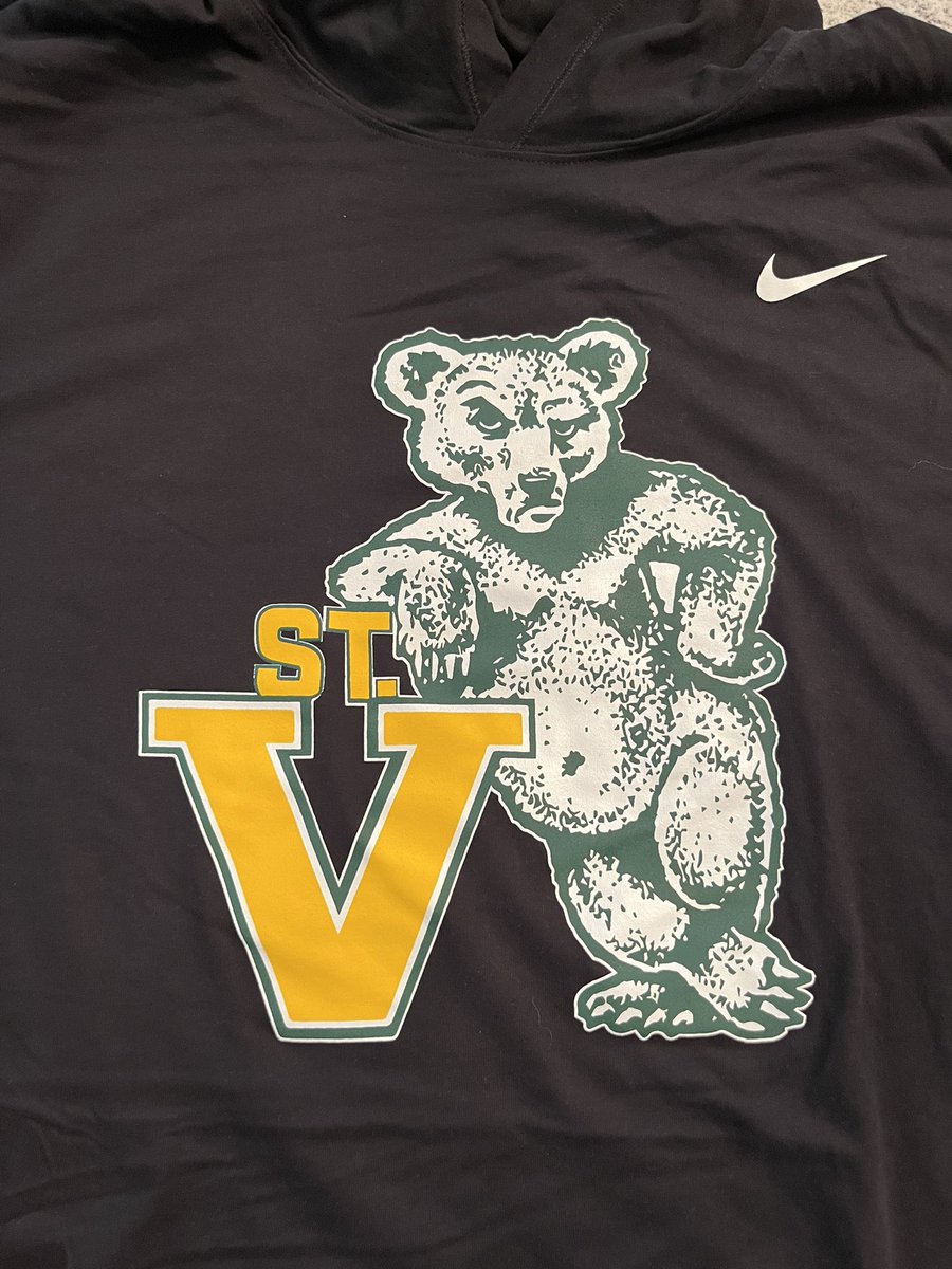 It’s great to see the old <a href="/SVC_Bearcats/">SVC Bearcats</a> logo making a comeback! What do you all think? #GoBearcats #Nike #saintvincentcollege