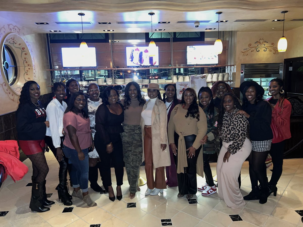 nchantingdiva's tweet image. Forever my girls🔺🐘🐣
#XiDelta