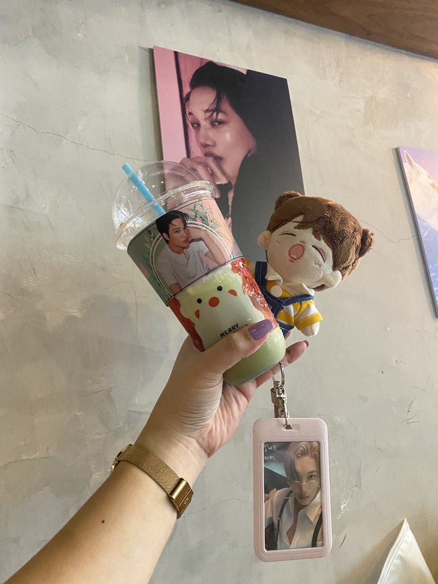 _jyozjs's tweet photo. Happy Birthday, our Kim Jongin! ππ»
Always be happy! π»
Thank you @kaigomsph for the acrylic holder! Finally have one π₯Ί
#KAIFE #KAIFEMNL #HappyKaiDay https://t.co/GUoGO2xHPI
