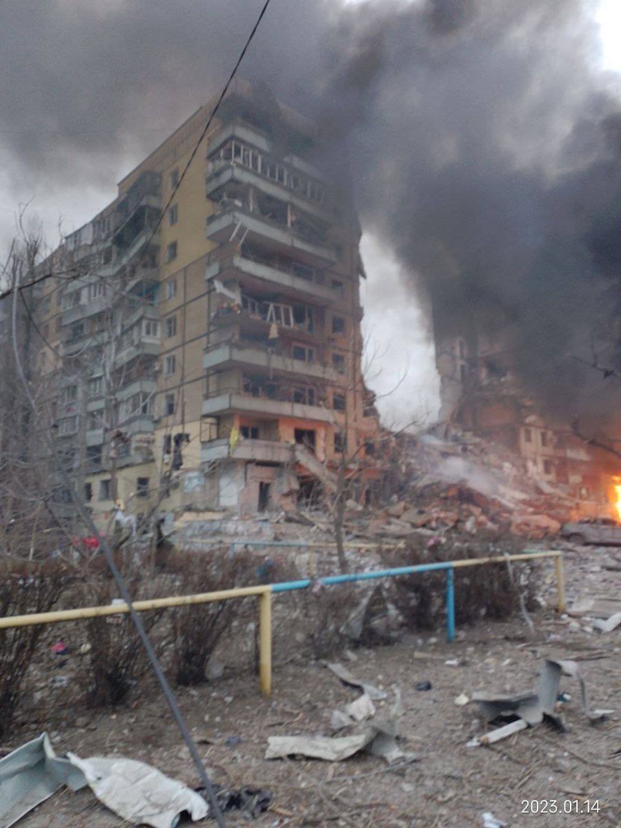 Few minutes ago, a Russian missile has demolished an apartment block in Dnipro. At least one entrance was destroyed. There are people under the rubble of the apartment block now.