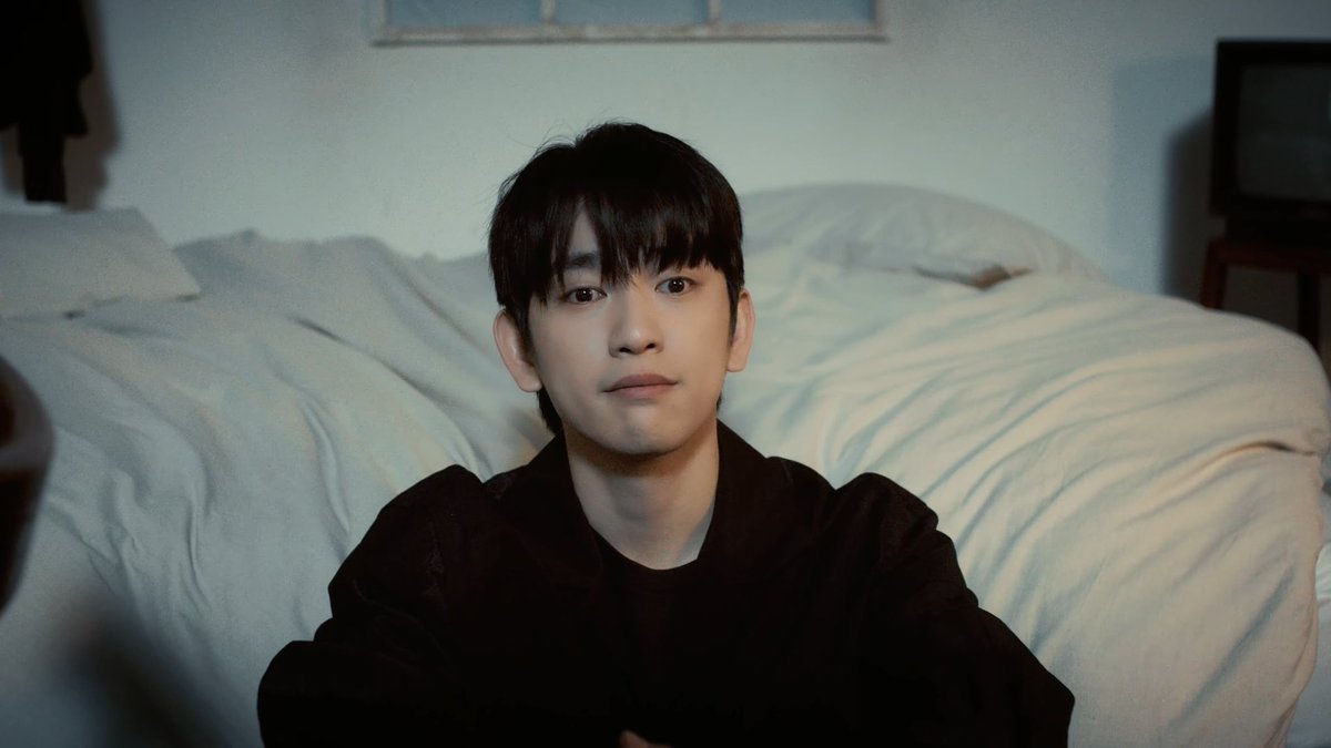 pjyflms's tweet photo. IM ABOUT TO THROW HANDS 😭 WHY IS THIS SO HEARTBREAKING TO WATCH 😭😭🥺 THE MICRO-EXPRESSION OF HIS EYES! https://t.co/Ty9REsblHZ