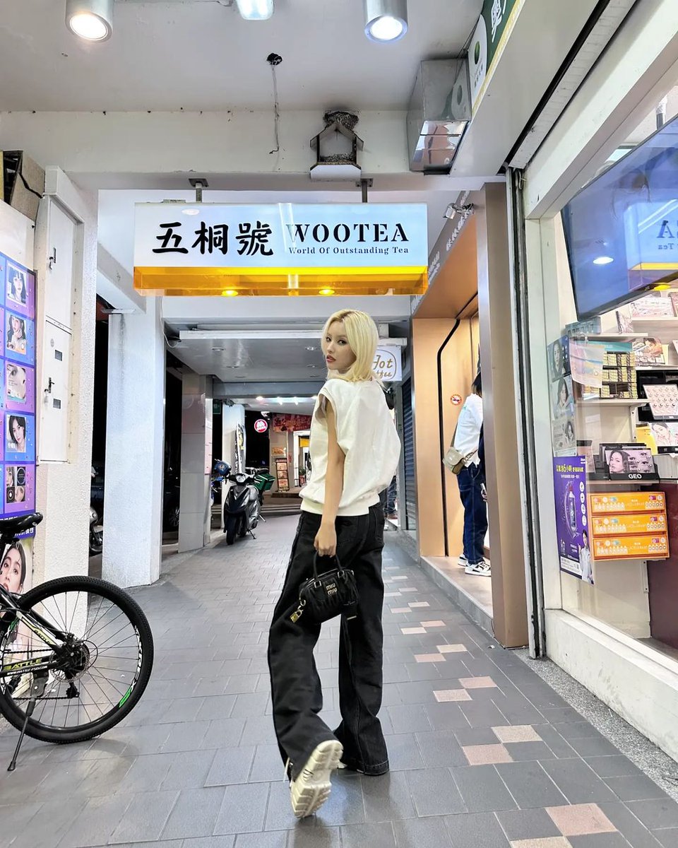 Soyeon_mm's tweet photo. [230114] tiny pretty insta update
Bubble tea 🧋🧡

#전소연 #소연 #SOYEON #jeonsoyeon #tinyprettyj https://t.co/64Wx9dE3IK
