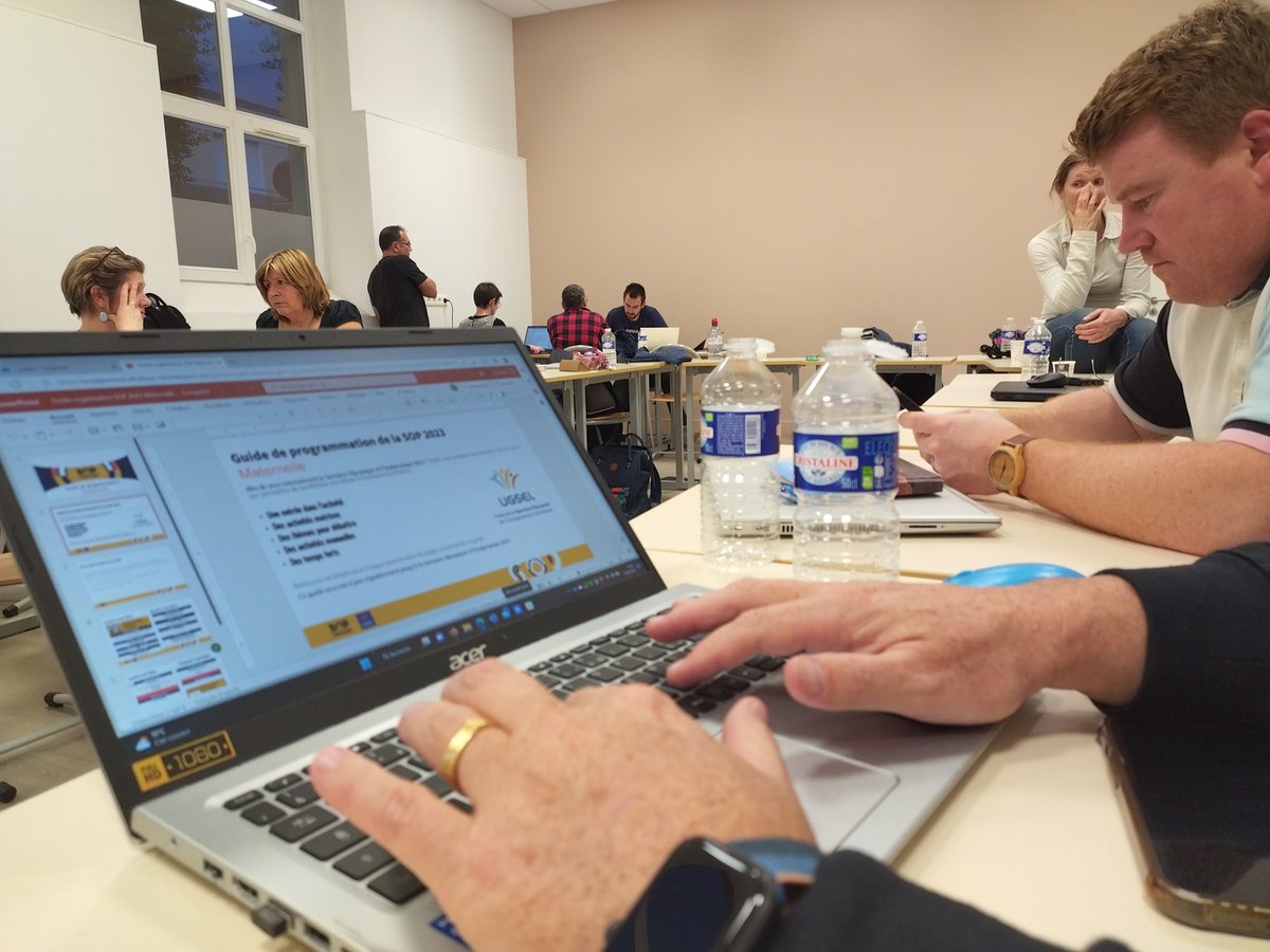 JulienMichelet7's tweet photo. 👍✍️3 jours de travail intense et de plaisir avec la CNAI pour construire et finaliser les guides pédagogiques #UGSEL prévus pour la #SOP2023 
@pepanier @Emmline14 @PapNdiaye @AOC1978 @stephanedanjou @Apelnationale @UGSELnationale @RaphLeclerc @lpetrynka @Paris2024 https://t.co/sAVNKn5NCP